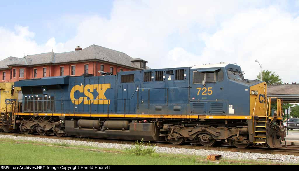 CSX 725